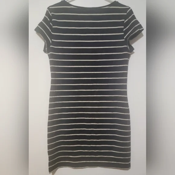 H&M Dress - Picture 2 of 5